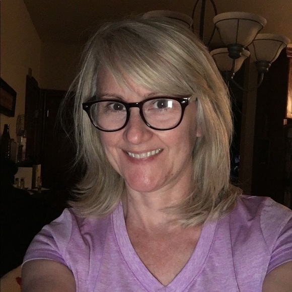 Meet your Posher, Christine - Picture 3 of 7